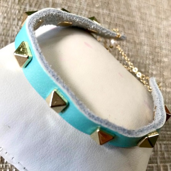 ERIMISH BRACELETS ⭐️ New SEA-MIST GOLD PYRAMID STUDDED LEATHER 4 PC STACK NWT - Picture 4 of 15